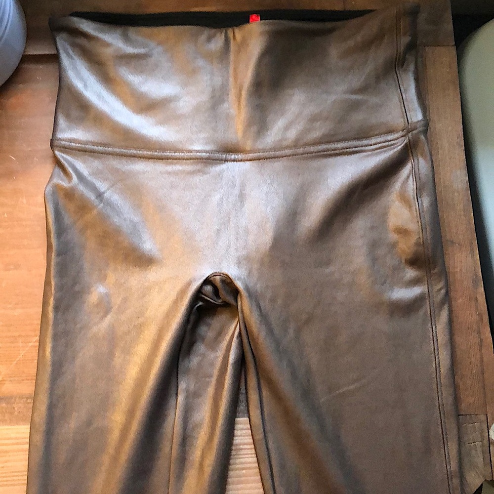 Spanx metallic liquid leggings NWOT M